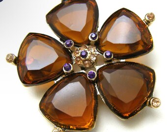 Gorgeous Lucite Monet Flower Brooch!