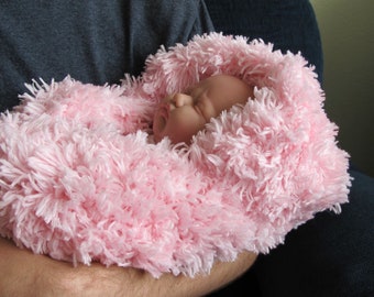 Crochet Hooded Baby Blanket Pattern - Crochet Baby Photography Prop Pattern - Crochet Furry Baby Blanket Pattern - PDF Crochet Pattern