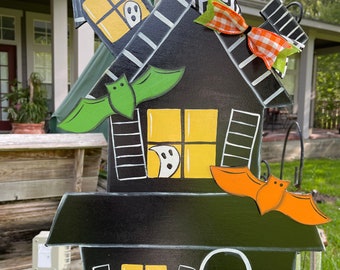 Front door decor, Halloween decorations, Halloween door hanger, Halloween wood sign
