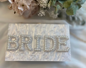 Pochette carrée BRIDE en perles et strass avec bandoulière amovible en or pour mariage / enterrement de vie de jeune fille / mariée
