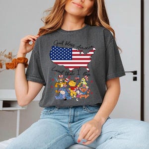 Chemise Winnie l'ourson 4 juillet, t-shirt Disney God Bless America, T-shirt graphique carte drapeau des Etats-Unis, cadeau chemise couleurs patriotiques confort