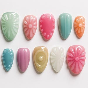 3D Floral Press On Nails: Pastel Sculpted Flower Nail Art