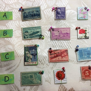 Confezione da 3 ciondoli per francobolli vintage con attacco per anello di salto e perline colorate, ciondoli per pagine di diario spazzatura, ciondoli, gocciolamenti G2