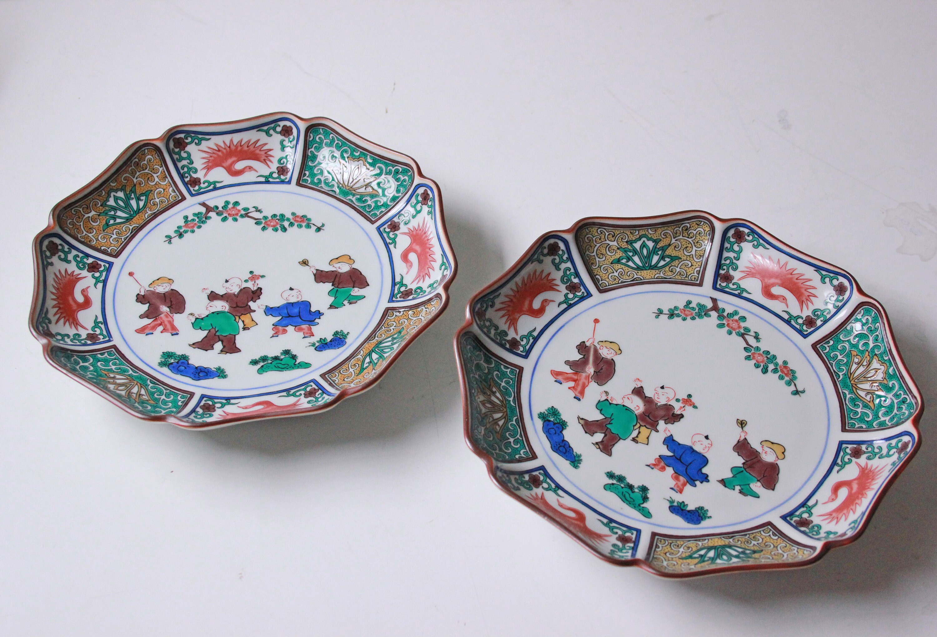 2 Japanese Kutani Porcelain Plates Enameled Porcelain Dishes Etsy