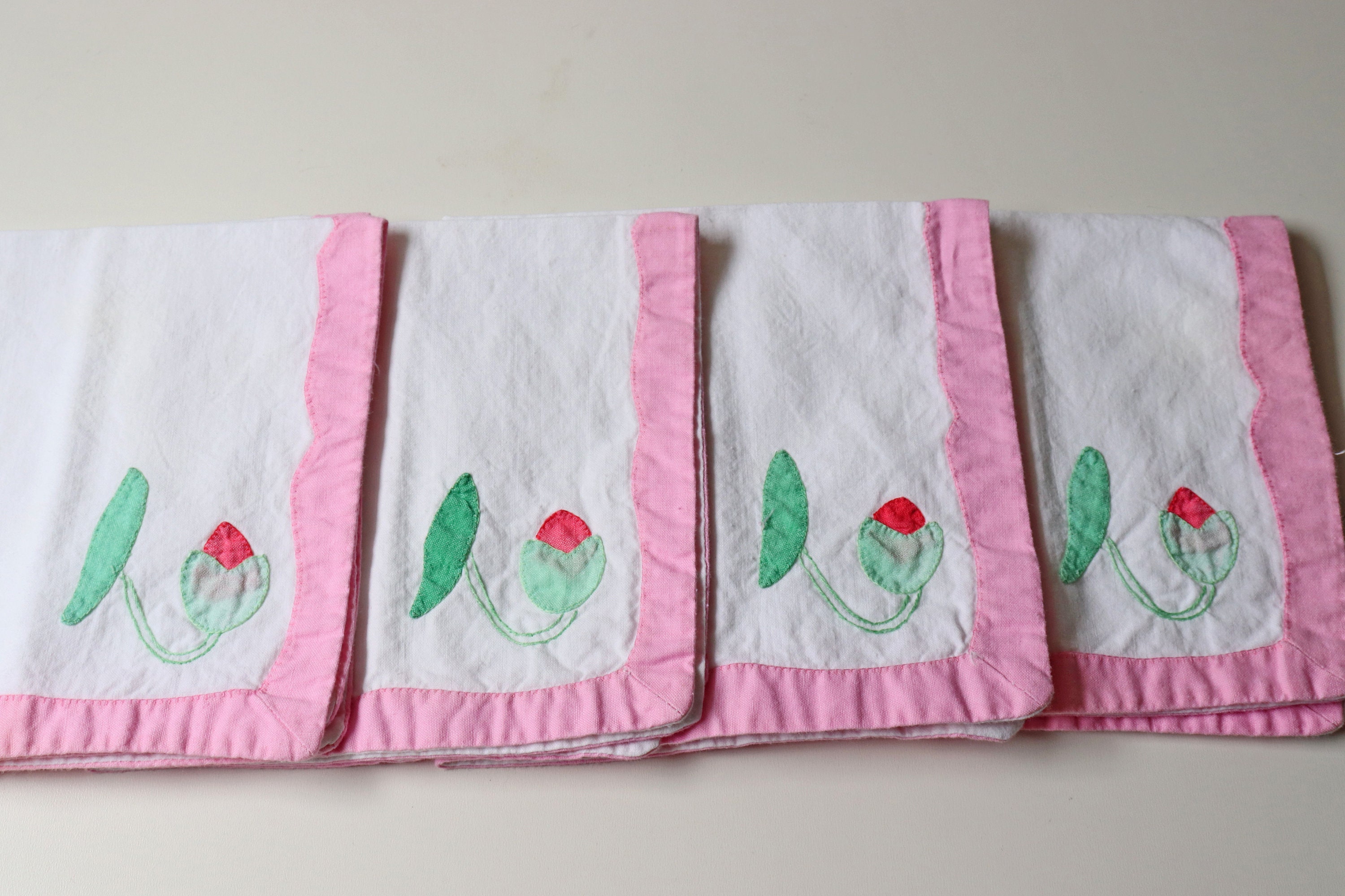 4 Dainty Square Pink Floral Cloth Dinner Napkins Floral Hand Stitch Table Napkins Tea Party B9