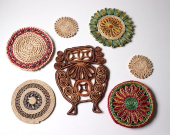 7 Pc Collection of Vintage Woven Raffia Trivets and Coasters; Modern Bohemian Wall Hanging Home Accent  -[B8]