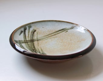 7" Vintage Japanese Pottery Plate with Crackle Glaze, Wabi Sabi Decorative Pottery Dish -[GB-6]