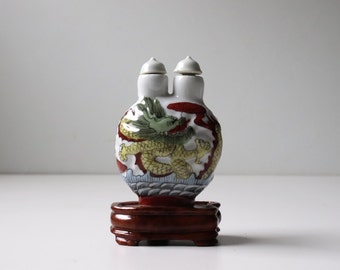 Double Chinese Dragon Famille Rose Porcelain Snuff Bottle --[SB-28]