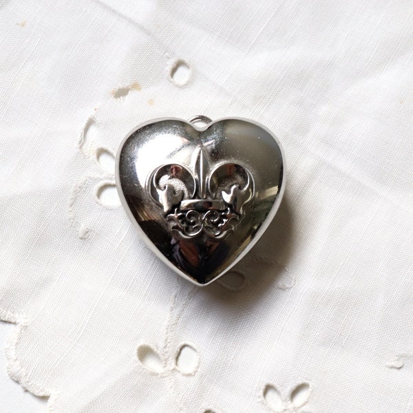 Silver Heart Compact Solid Perfume Box; Fancy Perfume Charm Necklace