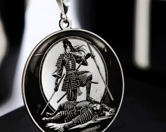 Female Samurai in 925 Sterling Silver, Warrior Spirit Necklace