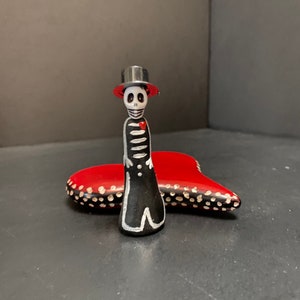 Day of the Dead* Dia de los Muertos* Catrin Miniature Male Skeleton Figurine