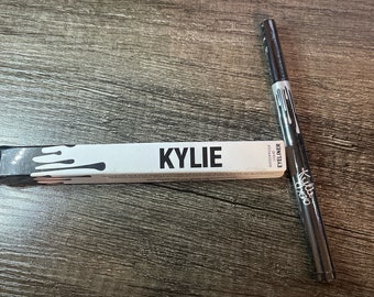 Kylie Waterproof liquid eyeliner Black NEW****