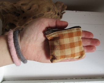 Plaid Coin Pouch Gingham gift bag Crystal Herb purse country primitive bag Treasure mini zipper zip change Flea Market cash purse