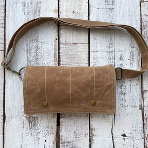Riñonera estilo minimalista, monedero, bolsa de viaje, para uso diario, para iPhone, Android, pasaporte, organizador, bolso EDC de mano de lona encerada en tono óxido