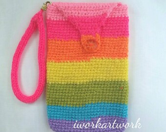 Crocheted Rainbow Cellular Pouch