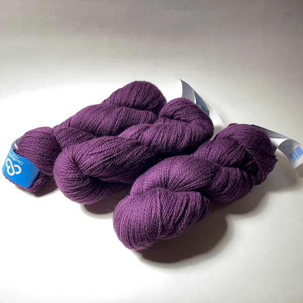 Cloudborn Fibers Highland Fingering Wool Yarn - Plum Heather colorway 16-101 dye lot 20-E