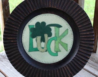Shamrock Luck Wool Charger - Applique St Patrick's Day Pattern - Felted Wool Applique - Print Pattern