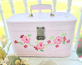 Vintage Starline Train Case: Pink Floral Shabby Chic Decor