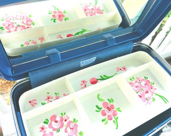 Vintage Samsonite Train Case, All the Right Junk in All the Right Places, Samsonite Pink Train Travel Case
