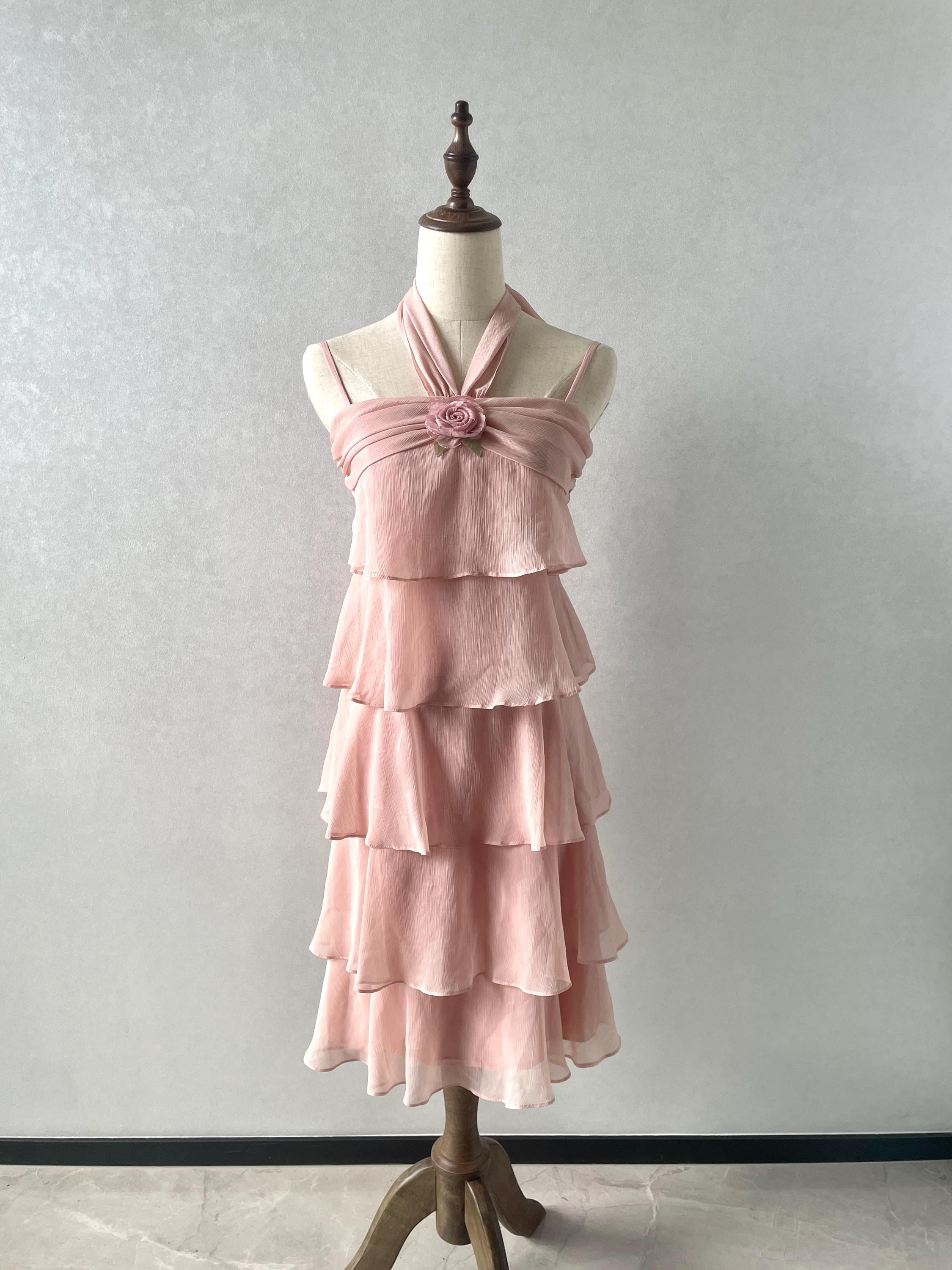 red velvet christmas dress Ruffle Twirl 9/10 Best to hand wash floral print dress Warehouse Women's Printed Chiffon Size:16  - 34/35