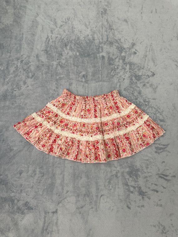 【BAON】Romney Banding Flower Frill Laced Layered Skirt Miranda Frill Layered Skirt - Black Floral – Honey Peaches
