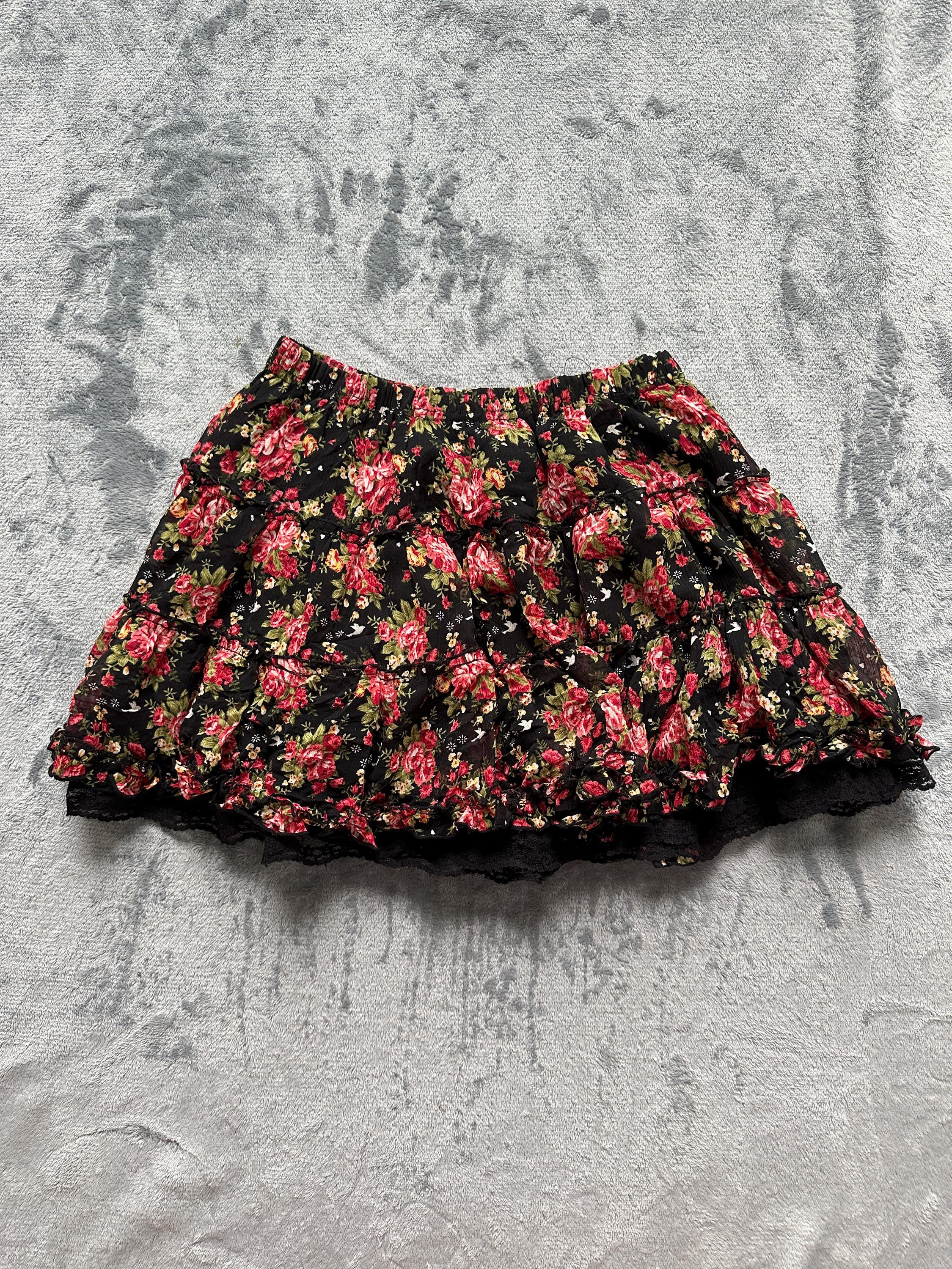 【日本入手困難】EMBROIDERED MINI SKIRT IN BOUCLETTE NATTE h50284-stitches-skirt-bkw-