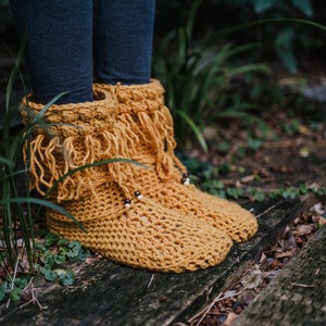 Custom Crochet boho boots crochet mukluk boots, crochet shoes, hippy boots, crochet slippers, crochet socks, image 3