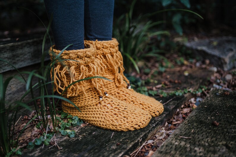 Custom Crochet boho boots crochet mukluk boots, crochet shoes, hippy boots, crochet slippers, crochet socks, image 3