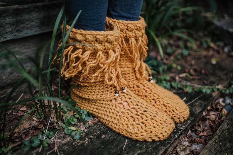 Custom Crochet boho boots crochet mukluk boots, crochet shoes, hippy boots, crochet slippers, crochet socks, image 1