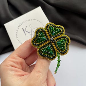 Irish Clover Brooch, Beaded Four Leaf Pin, Lucky Charm Jewelry, St. Patrick’s Day Gift, Handmade Green Embroidered Brooch, green jewelry