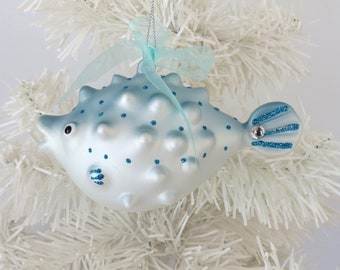Puffer Fish Ornament, Glass Puffer Fish Christmas Tree Ornament, Icy Blue Pufferfish Ornament, Coastal Xmas Tree Ornament, Fish Ornament