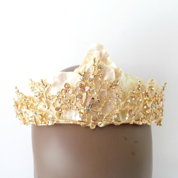 Seashell Tiara, Mermaid Crown, Beach Wedding Headpiece, Beach Wedding Crown, Tiara for Wedding, Golden Jeweled Crown or Tiara, Shell Crown