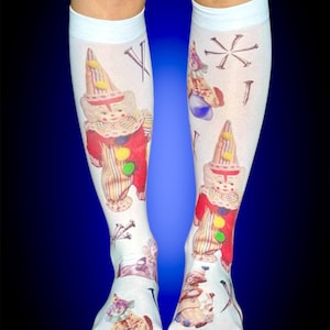 Medias de payaso de circo espeluznantes y adorables – Estética Harajuku Y2K | Horrorcore vintage | Calcetines alternativos de Weirdcore | Estilo gótico kawaii