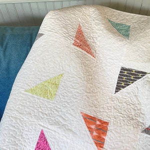 DIY Digital Download Gift, PDF Simple Triangle Baby Quilt, size 48 inch square, Modern baby room design image 10