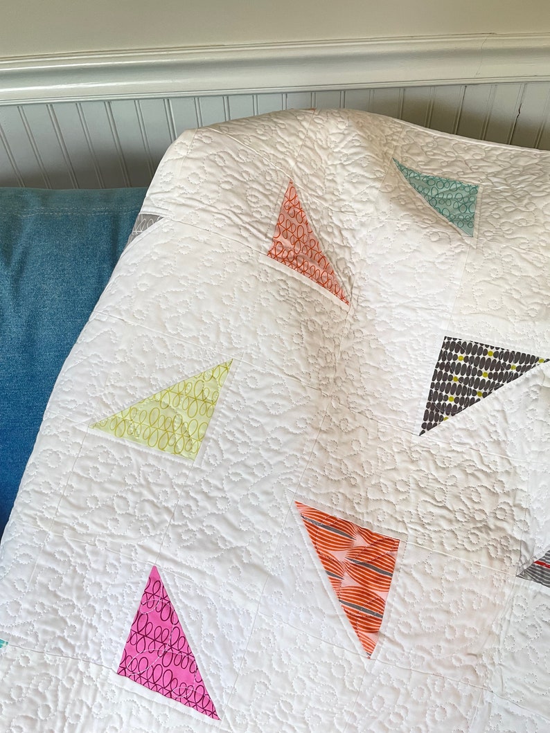 DIY Digital Download Gift, PDF Simple Triangle Baby Quilt, size 48 inch square, Modern baby room design image 10