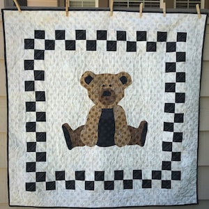 DIY Digital Download Gift, PDF Simple Baby Bear Applique' Quilt Pattern, Wall Hanging Size 46-inch Square, Full Size Templates Included image 2