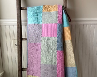 DIY Digital Download Gift, Pdf Baby Quilt Modern fabric Fat Quarter Friendly, Tilda Fabrics, Crib Size, 9 fat quarters multi colors
