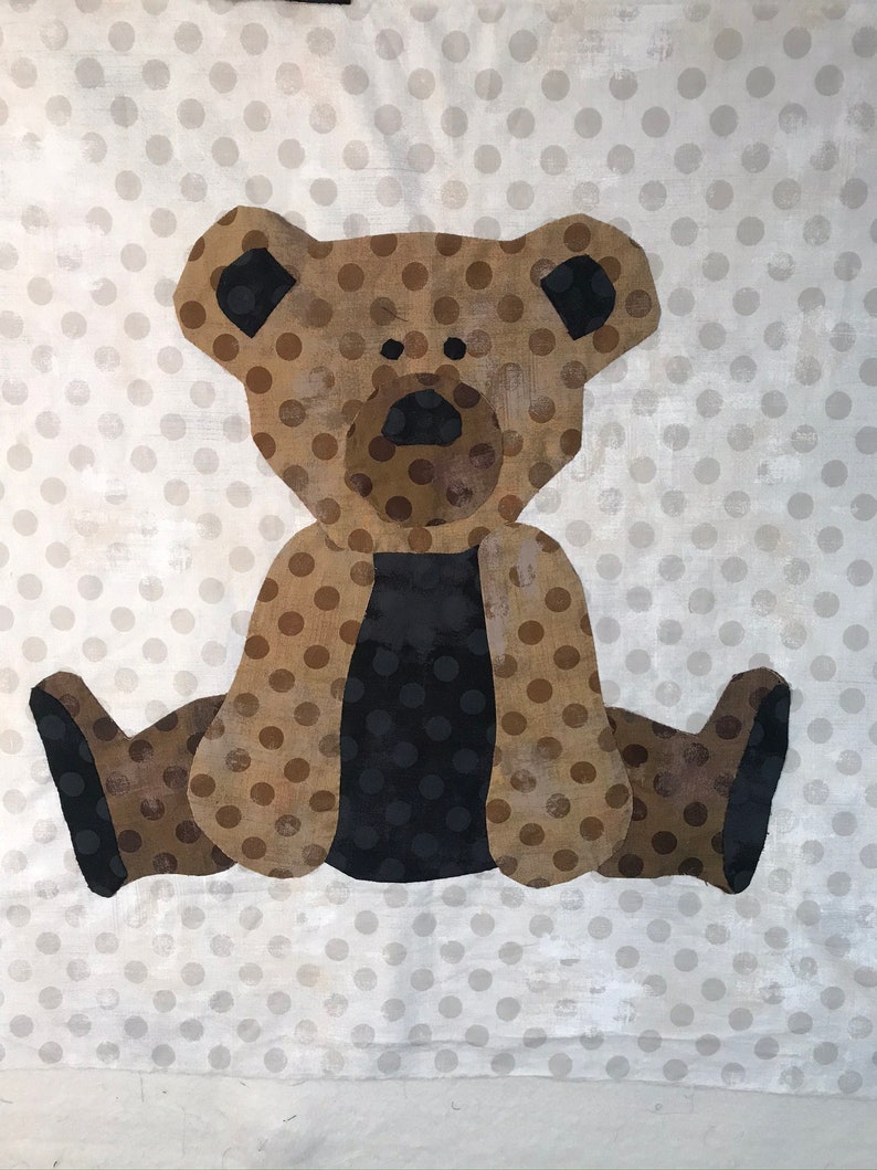 DIY Digital Download Gift, PDF Simple Baby Bear Applique' Quilt Pattern, Wall Hanging Size 46-inch Square, Full Size Templates Included image 3
