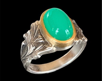 Chrysoprase Ring in Siver and 18K gold, Shreve and Co vintage die