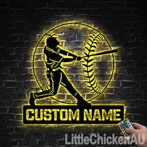 Arte de pared de béisbol personalizado con luz LED de metal, letrero con nombre de jugador de sóftbol personalizado, decoración para el hogar, béisbol ideal para decoración del hogar y regalo.