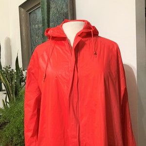 Chaqueta de vinilo roja/Talla L/Chaqueta de vinilo vintage/Años 80/Impermeable de vinilo