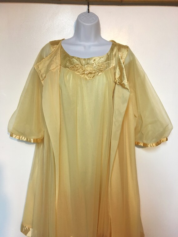 Baby Doll//Robe//Nightgown//Peignoir// GOLD //Goss