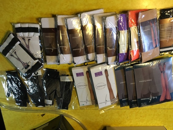21pc//Fishnet stockings//fishnet gloves//striped s