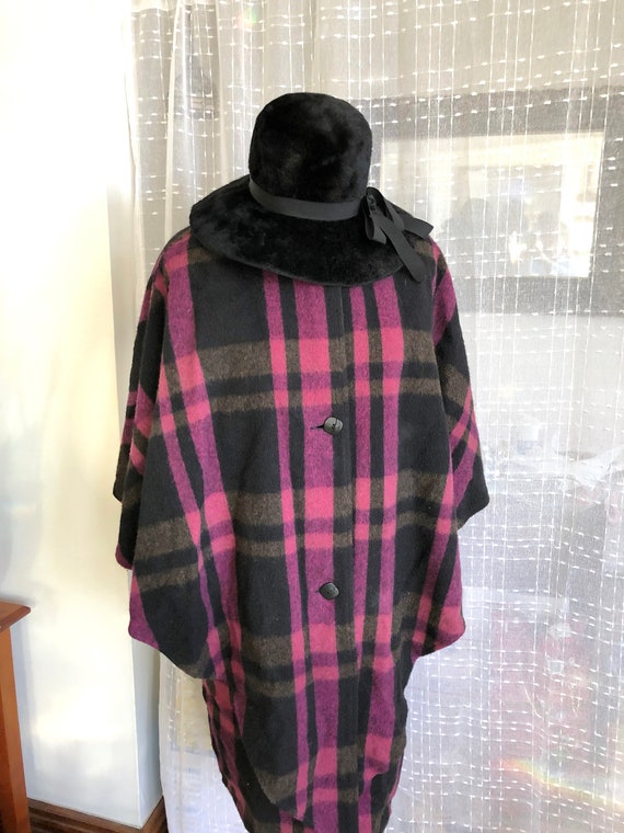 Champagne Red Wool Blend Embroidered Dragon Poncho Cape Coat