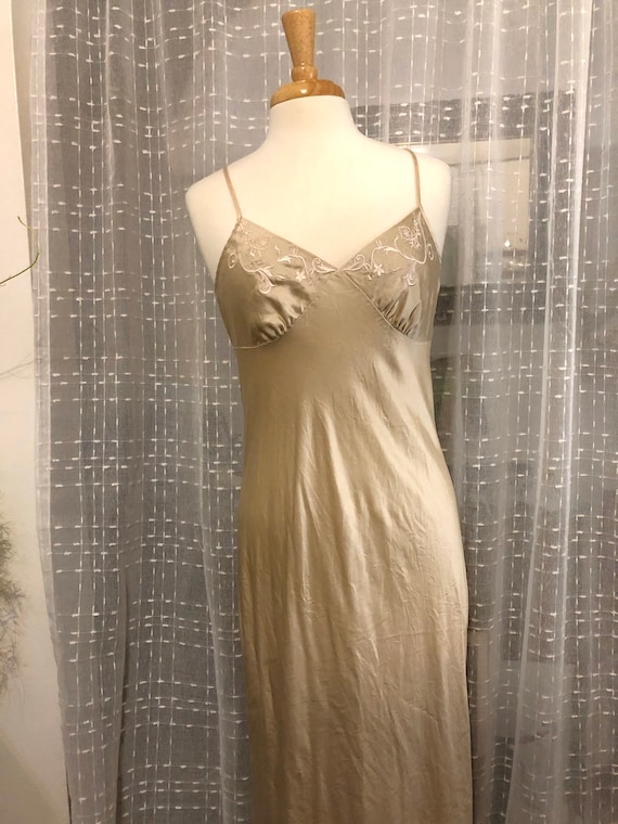 Silk Nightgown//Size M//Sheer Lace Back// Valerie