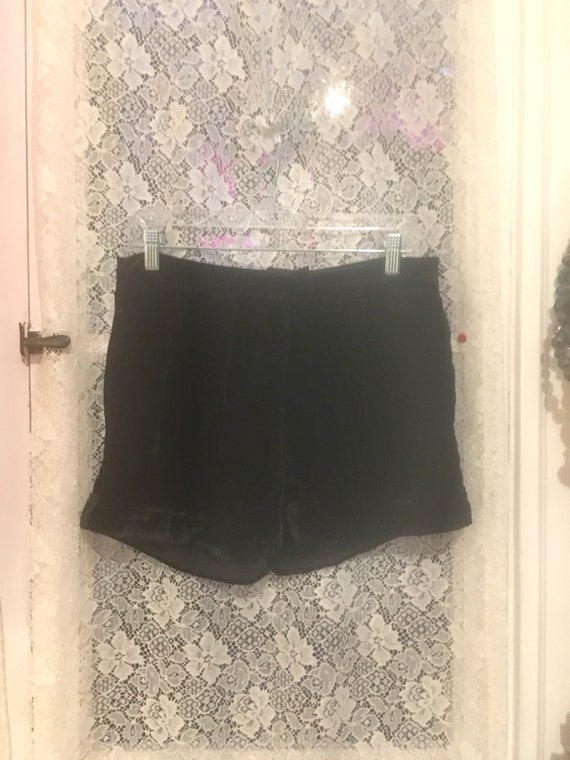 80s//Black Velvet Shorts//Size S//Size M//Shorts//