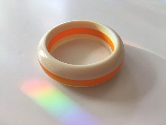 Bakelite Bangle//butterscotch Bakelite//Laminated