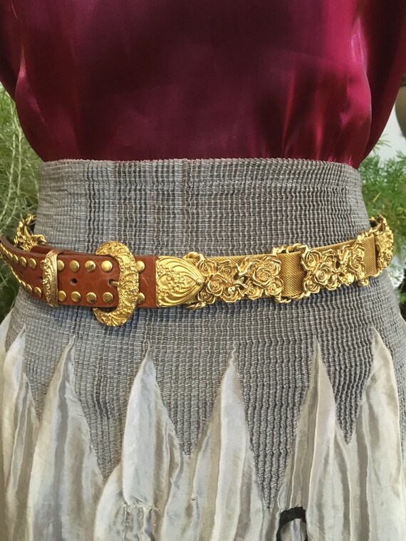 Gold Concho Belt//Ormolu Belt//Leather Belt//Gold