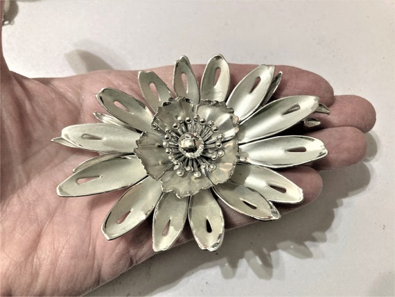 CORO Silver Flower Brooch/4"/ Dahlia Brooch / LAR… - image 1