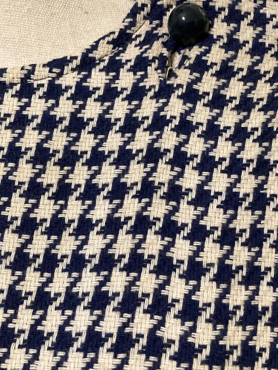 Vintage Mod Houndstooth Wool Cape - Size 8 - image 4